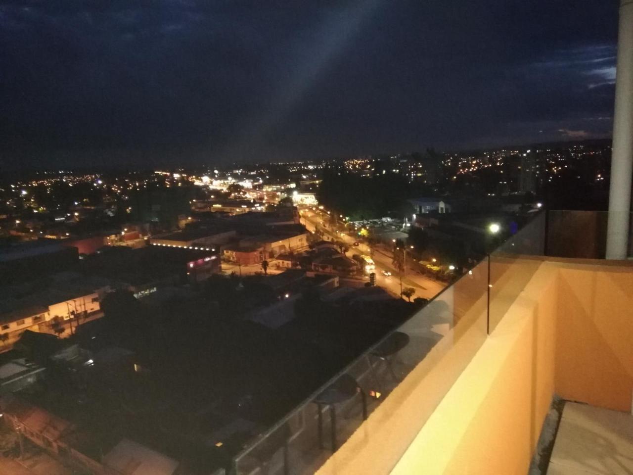Depto Estudio 1811 Edificio Centro Blanco Con Estacionamiento Temuco Eksteriør bilde